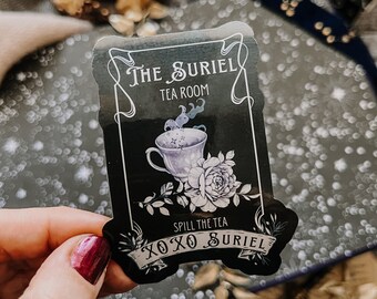 Der Suriel ACOTAR Sticker | Offiziell lizenziert | Spill the Tea | Zitat Sticker | ACOMAF | Wasserdichter Bücherwurm Sticke | Sarah J Maas |Fantasy