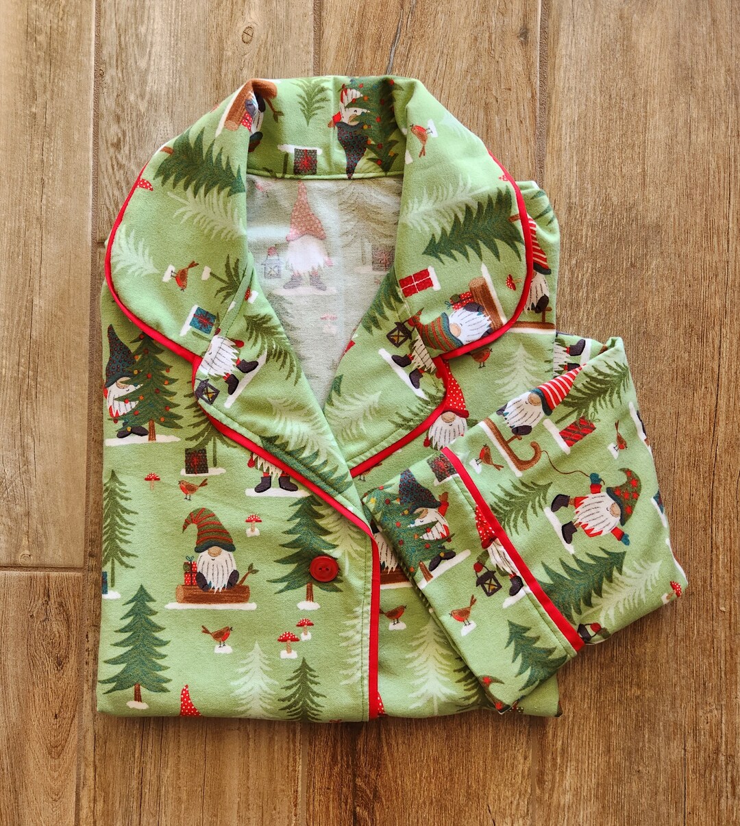 Gnome Pajamas Women's Pajamas Green Gardening Novelty Pajamas Flannel