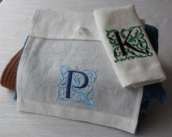 Linnehandduk med monogram, lyxig linnehandduk med initialbroderi, köks- och badrumshandduk, inflyttningspresent, gästhandduk, kökshandduk i linne