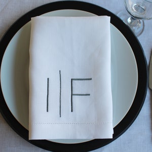 Servilleta de lino con monograma de bloque fino, servilleta de boda de lino con letras dobles, servilleta de lino personalizada, servilleta de lino con dobladillo de 6 a 24 pulgadas