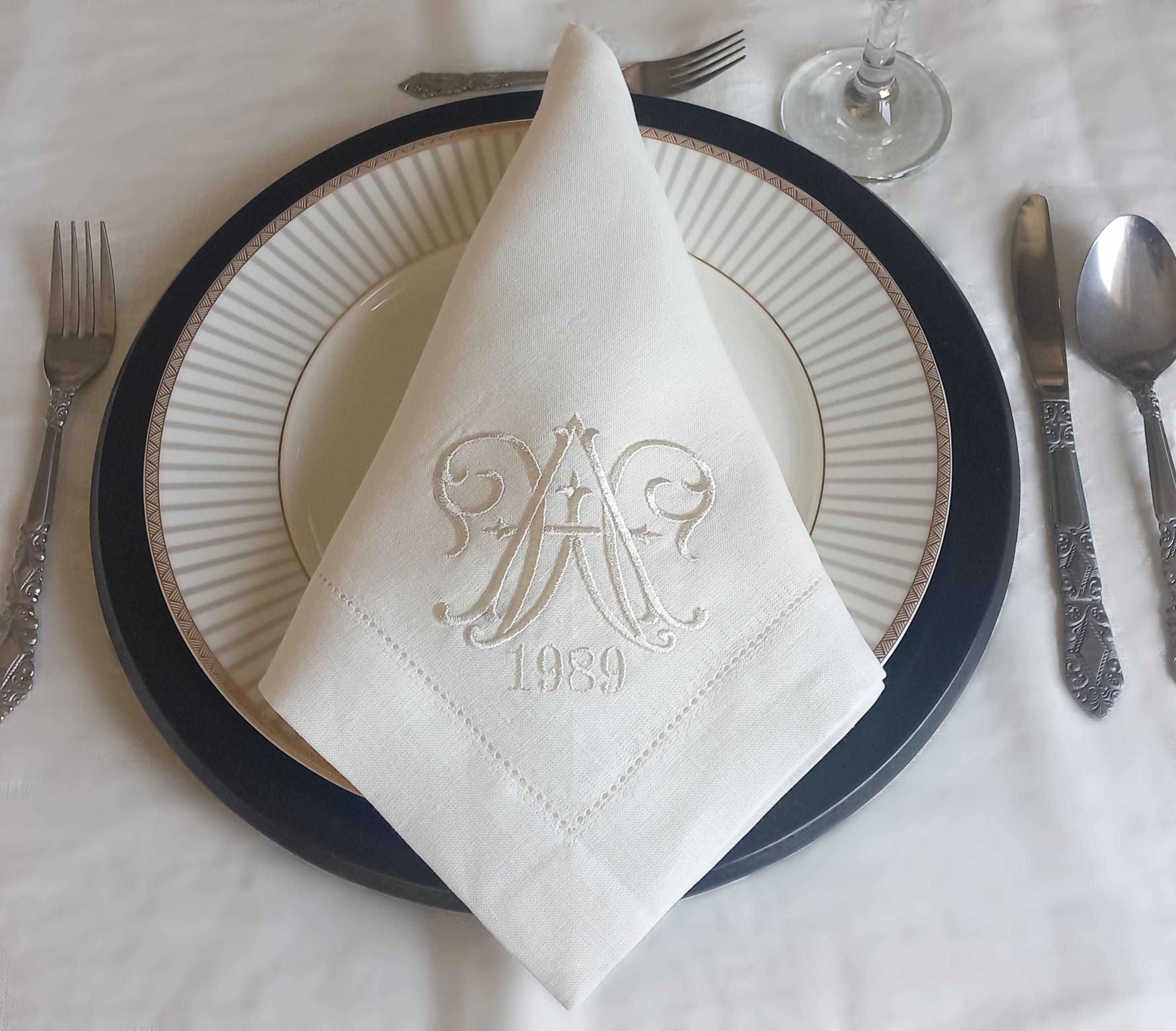 Double Lettered Linen Wedding Napkin, Interlocked Monogrammed Linen Napkin, Custom Linen Napkin, 6 to 24 inches Hemstitched Linen Napkin
