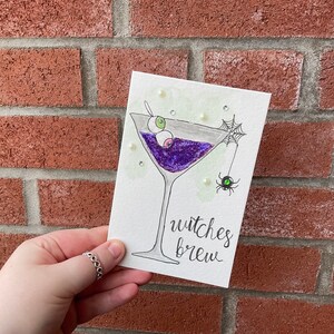 Les sorcières préparent un martini | Fait main individuellement | Aquarelle | 4 x 6 | Carte vierge