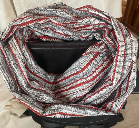 Infinity scarf