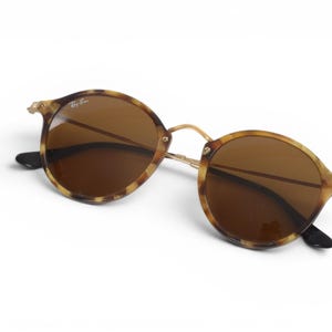 Ray-Ban Round Fleck Unisex Rotondi Marroni RB2447 Solglasögon Glasögon Logotyp Guld Designer Klassisk bild 3