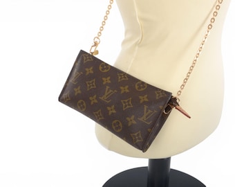 Louis Vuitton Pochette Toilette 19 Pouch Clutch Makeup Toilet Bag Monogram Vintage Crossbody Designer Classic Authentic