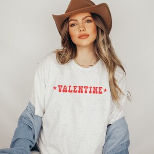 Women&#39;s Valentine T-Shirt, Retro Valentine&#39;s Day Shirt