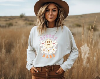 Retro Halloween Sweatshirt: Spooky Babe Ghost, Floral Design