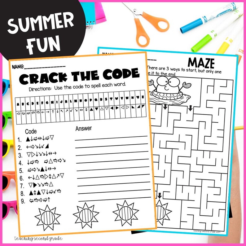 Puede incluir: Dos hojas de actividades para la diversi&oacute;n del verano. Una hoja es una hoja de trabajo "Crack the Code" con una clave de c&oacute;digo y espacio para escribir respuestas. La otra es un laberinto con un gr&aacute;fico de rana. La imagen tambi&eacute;n incluye tijeras, rotuladores y gafas de sol.
