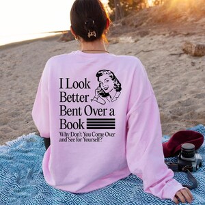Sweat à capuche rétro pour amoureux des livres, sweat-shirt humoristique sur la lecture, cadeau vintage pour les rats de bibliothèque. image 2