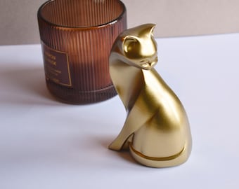 Figura de gato de bronce antiguo