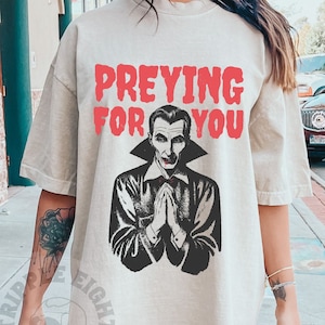 Vintage Dracula T-shirt, Vintage Halloween Shirt, Classic Horror Gift, Halloween Tee, Retro Horror, Literature Shirt, Book Lover Gift