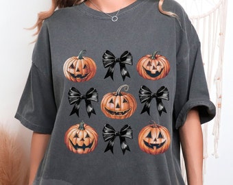 Halloween-shirt pompoen, Halloween-shirt coquette, schattig pompoenshirt, T-shirt zwarte strik, Spooky Season-shirt, Comfort Colors® Halloween-T-shirt