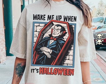 Halloween, T-shirt "Svegliami quando è Halloween", T-shirt Dracula, Maglietta retrò vintage alla moda con Dracula, Aspettando Halloween, Dracula vintage