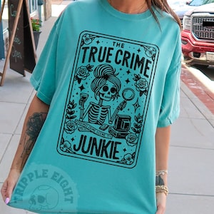 Camiseta de cartas de tarô True Crime Junkie, camiseta de amante do crime Witchy Vibes, camisa de cartas de tarô de Witchy, camisa de Crim Junkie, camisa de amante do crime, crime