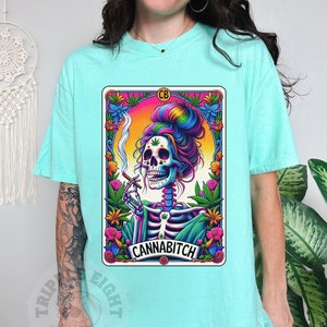 T-shirt carte de tarot Cannabitch, t-shirt drôle de cannabis 420, T-shirt fumeur de pot d'herbe de sorcière coloré, t-shirt humour de fumoir