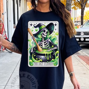 Sarkastische Hexe Tarot Karte Shirt, Witchy Skeleton Horror Shirt, Schwuriges Halloween Dekor Tarot Shirt, Die Hexe Tarot Karte Shirt, Tarot Karte