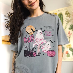 Koszulka z nadrukiem Halloween Spooky Season, Trending Guest Check Out, Koszulka Coquette Halloween Witchy, Koszulka Skeleton Vintage, Koszulka Comfort Colors