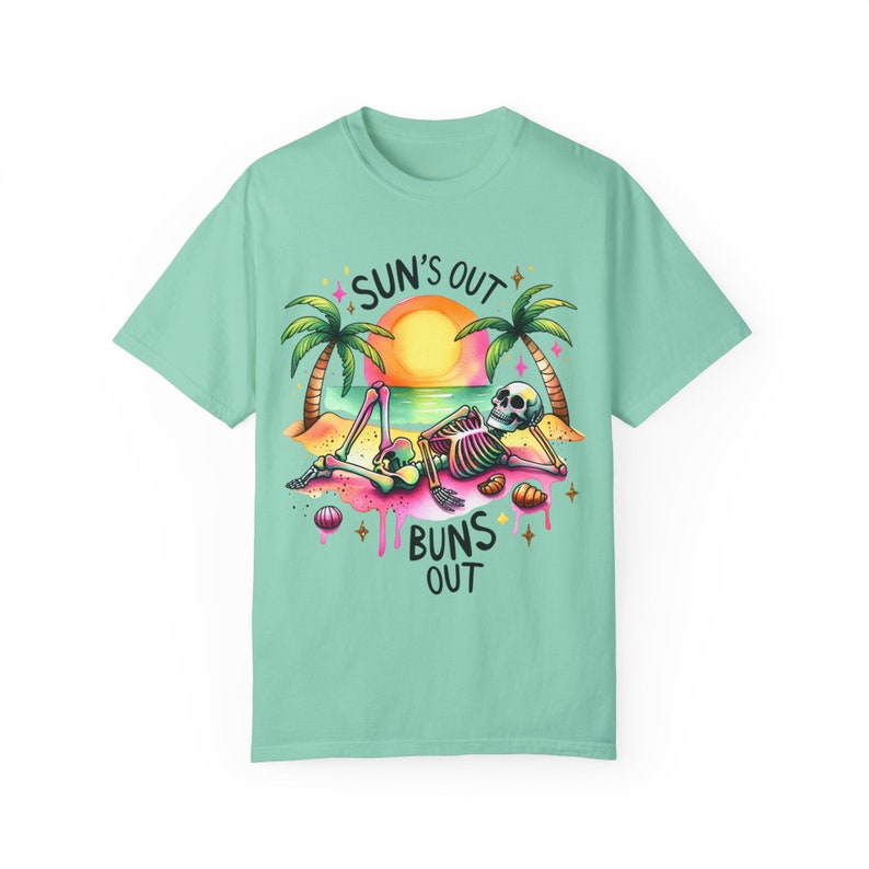 Zonnen uit broodjes uit tshirt, strand Vibes tshirt, Snarky skelet tshirt, comfort kleuren tshirt, trendy zomer shirt, Vacay Vibes, zomer tshirt afbeelding 5