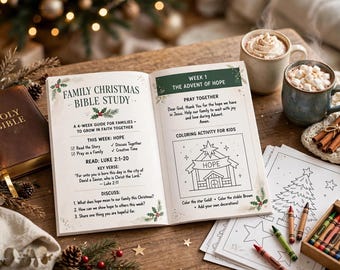 Op de afbeelding: Een open familie kerstbijbelstudieboekje met week 1 De Advent van Hoop, met tekst waaronder Lees Lucas 2:1-20 en een kleuractiviteit voor kinderen. De pagina's tonen een illustratie van een stal, discussievragen en gebedspunten.