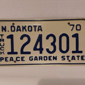 Vintage 1970 North Dakota License Plate