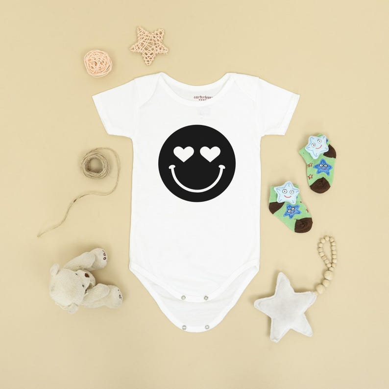 Smiley Face SVG, Heart Eyes PNG, Love Emoji Silhouette, Retro Emoji ...