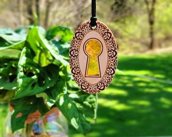 Amber Stained Glass suncatcher | Vintage style Skeleton Keyhole | Mothers day gift | Kitchen Window Decor | Glass Accent | Window Charm