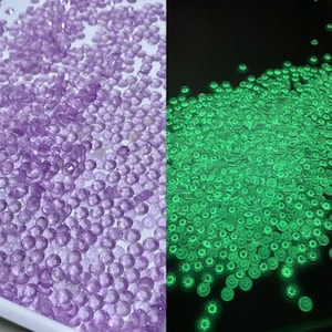 Luminous Clear Light Amethyst Glow in the Dark Non-Hotfix/FlatBack/Resin Rhinestone 3mm 4mm 5mm for Crafts, Nail Art, Tumblers, DIY, Pens