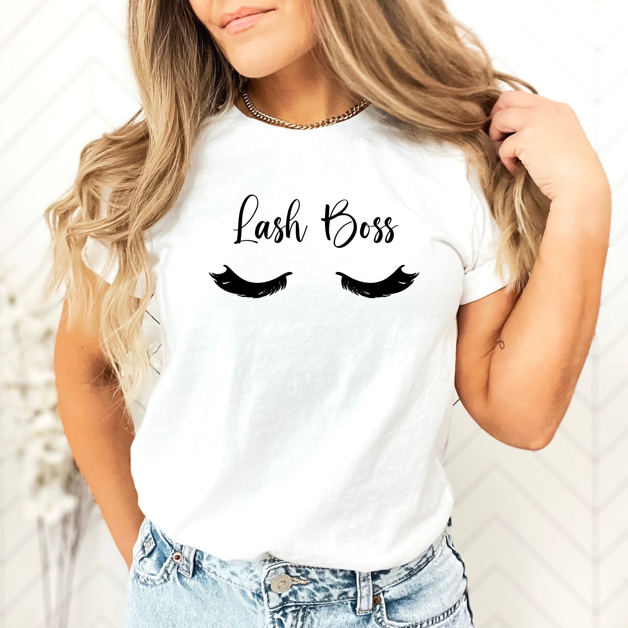 EYE LASHES Artist Tee SHIRT – Professional And Motivational Tee Perfect For Lash Artists & Eyelash Technicians