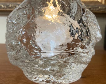 Photophore scandinave Anne Warff Snowball en verre par Kosta Boda, Suède