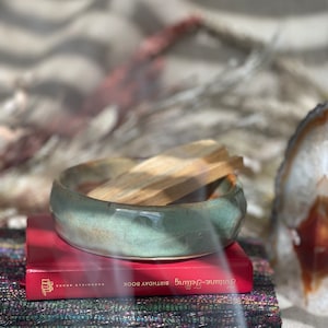 Palo Santos bundle with small ceramic handmade dish