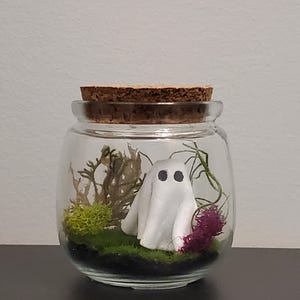 Mini Ghost Terrarium: Handmade Clay Ghost in Jar - Spooky Desk Decor