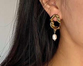 Unregelmäßige Perlenohrringe, Goldohrringe im antiken Stil, Vintage Süßwasserperlen-Ohrringe, Barockperlenohrring