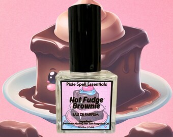 Hot Fudge Brownie Fragrance. Dark Chocolate Brownie Batter, Hot Fudge Drizzle and Vanilla Bean