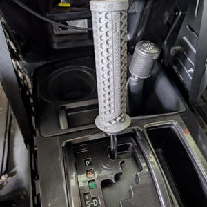 Lock-On Series Shift Interface: Genuine ODI/Vans Grip for Toyota