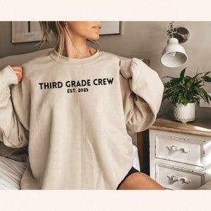 Personalized Embroidered Teacher Sweatshirt, Cute Teaching Crewneck, Back to School Gift, Teacher Appreciation, Gift for Educator
