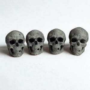 Skull Tire Valve Stem Caps – Handcrafted 3D Printed Resin – Gothic Car Accessories for Motorcycles, Bikes & Custom Builds – Set of 4