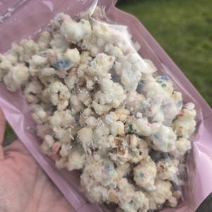 Birthday Cake candied popcorn