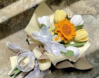 Crocheted sunflowers,private customization,crochet bouquets,crochet flowers,anniversary gifts,Mixed bouquet,Tulip bouquet