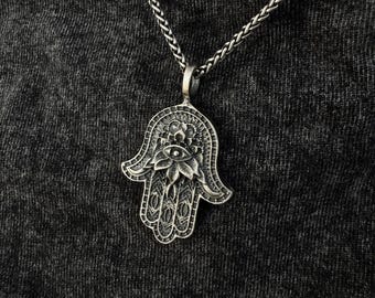 Engraved Sterling Silver Hamsa Hand Pendant Necklace