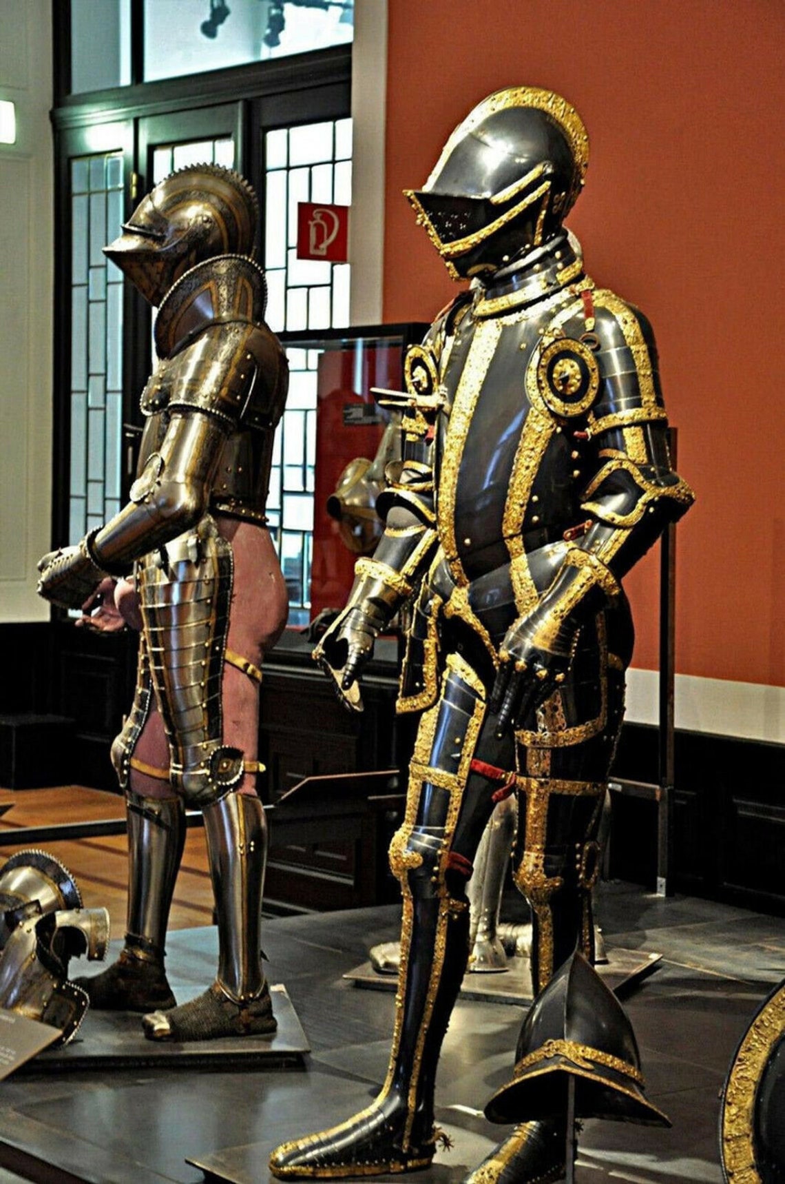 GOLD ARMOR, KNIGHT Cosplay, Medieval Armor, Personalized Live Action