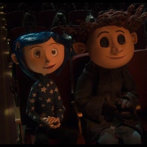 Handgjord stickad tröja med Coraline-inspiration bild 6