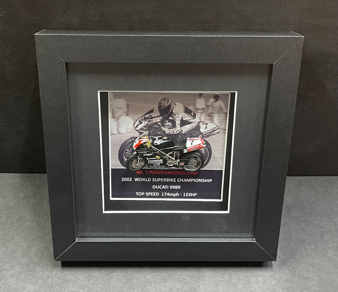 1:24 DUCATI 998R Pierfrancesco Chili 2002 Ixo Altaya Diecast Moto gp EUR 6,99 - FR