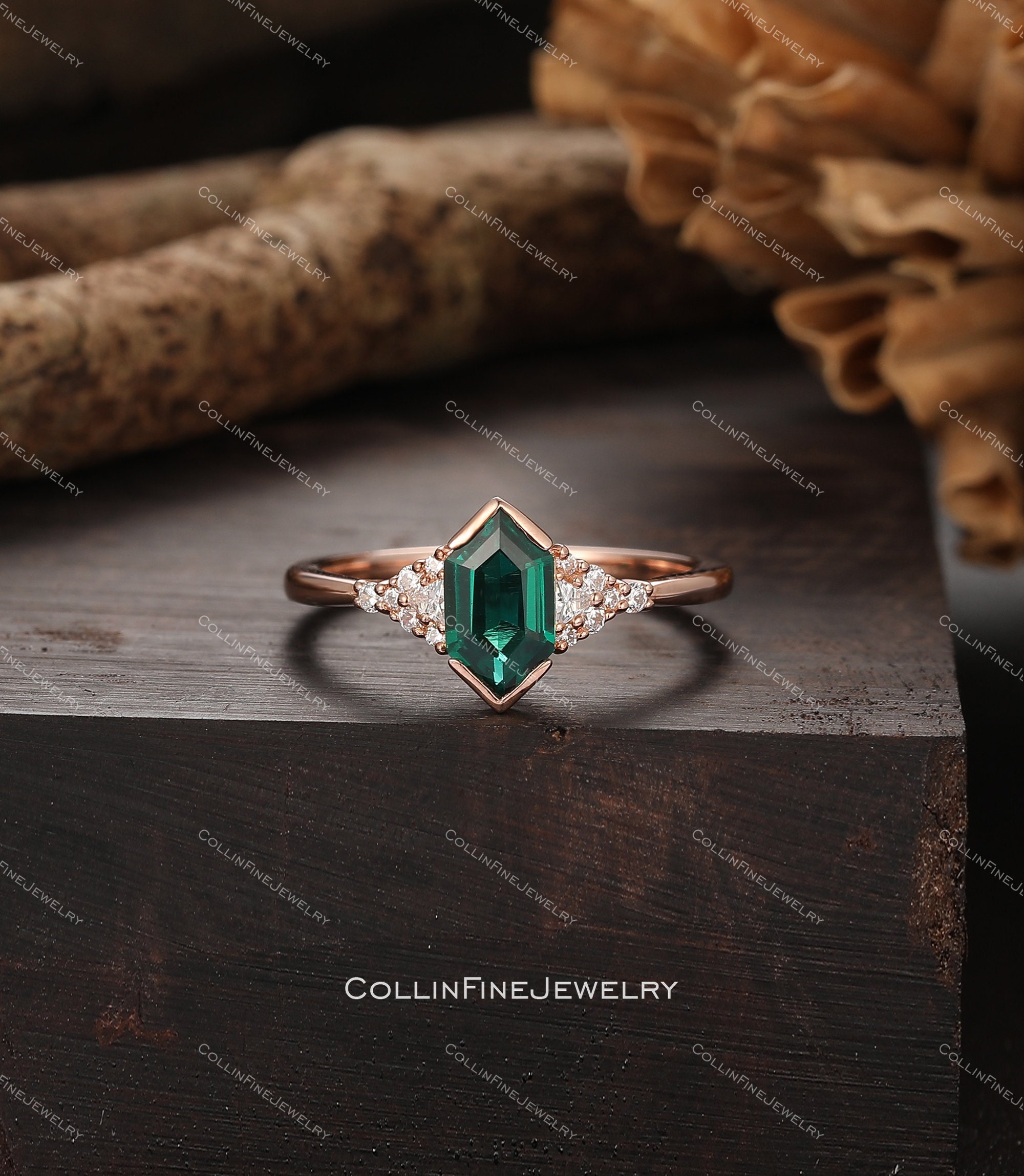 Used emerald shop rings for sale