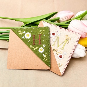 Personalized Hand Embroidered Corner Bookmark, Felt Triangle Page Stitched Corner Handmade Bookmark, Christmas Gifts