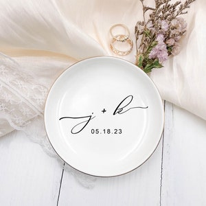 Regalos de boda para pareja, plato de anillo personalizado, regalo para parejas, regalo de despedida de soltera, regalo de compromiso personalizado para novia, plato de anillo