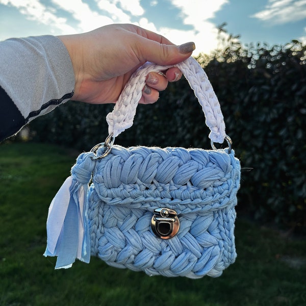 Sac à main en crochet