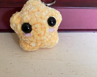 Amigurumi star keychain in chenille handmade crochet production