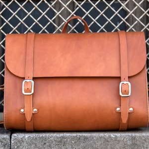 Sac à dos en cuir marron classique, sac à dos en cuir, sac en cuir, sac à dos en cuir, sac à dos marron classique, maroquinerie, fait main,