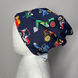 Würmlein hand-sewn beanie hat for boys with matching plain fabric as reversible option