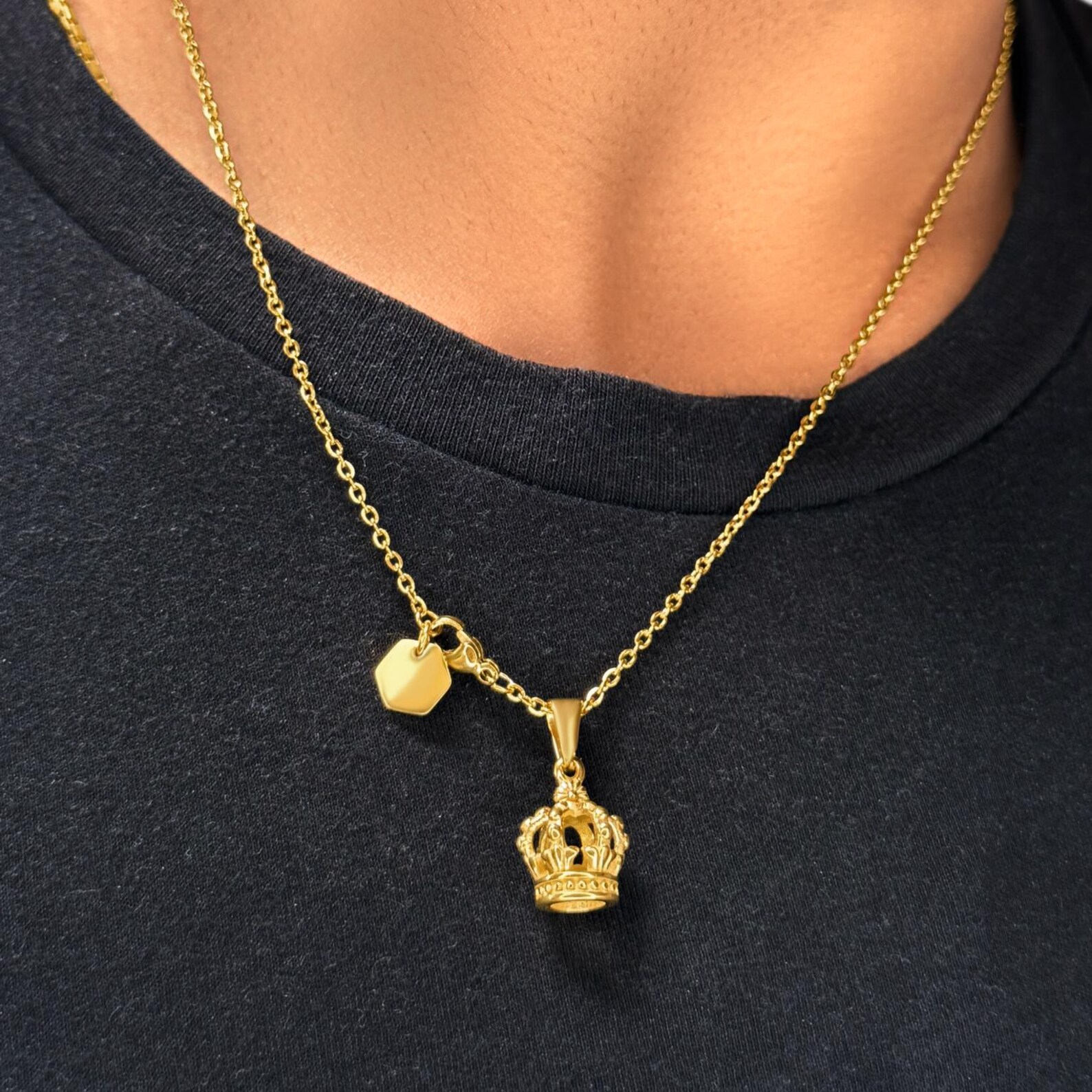 King and Queen Crown Necklace & Pendant, 18K Gold Royal Couple Pendant ...
